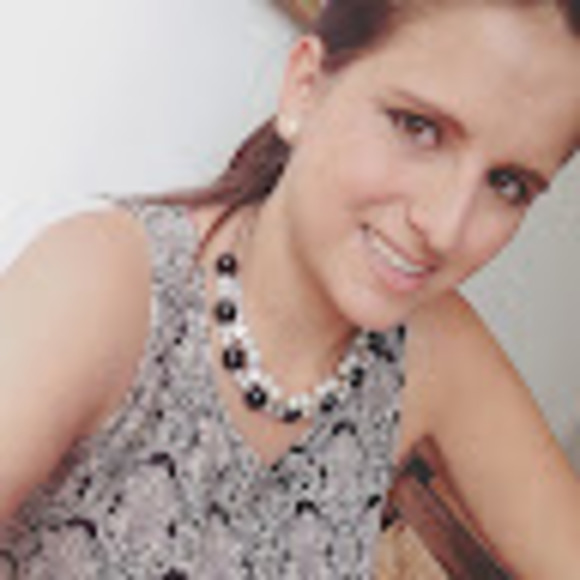 Meet your Posher, Myriam - Picture 1 of 1